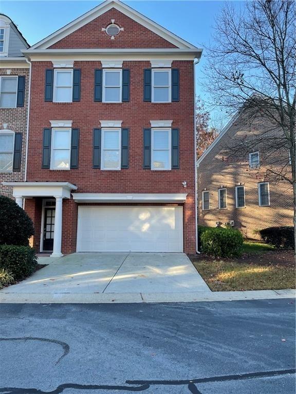 property at 534 Vinings Estates Dr SE