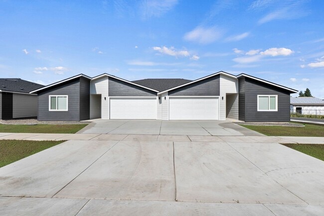 property at 1715 Selkirk Dr