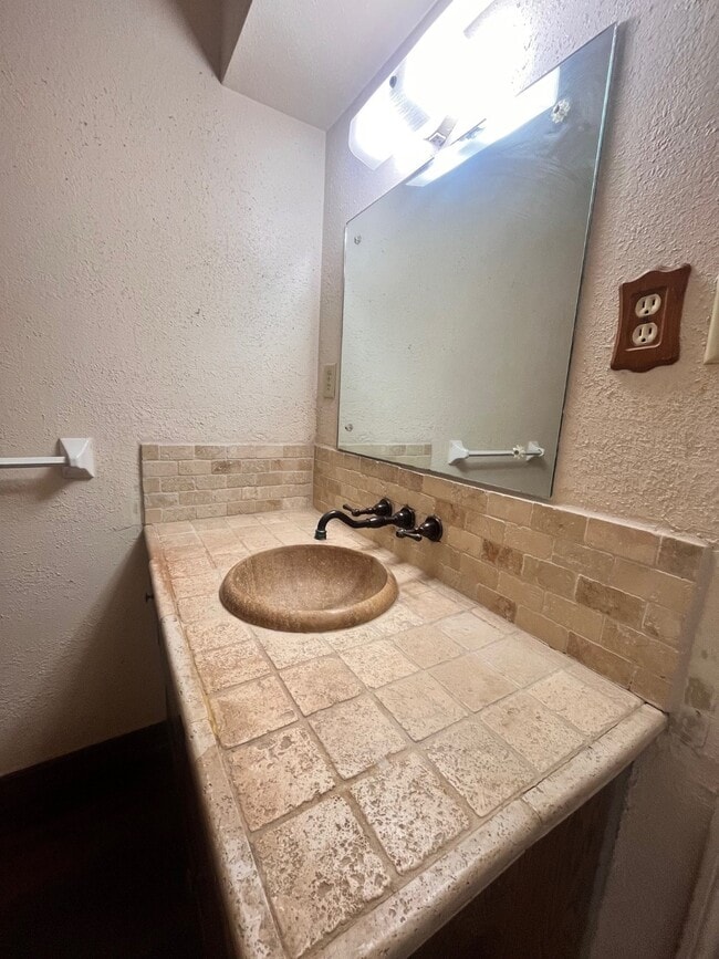 property at 1914 Indian Shores Rd