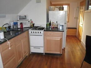 8 Allen St, Unit 3 in Cambridge, MA - Building Photo - Building Photo
