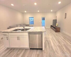 710 Giese Ln in Pensacola, FL - Building Photo - Building Photo