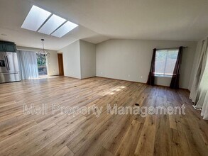 321 E Vine Maple Ln in Union, WA - Building Photo - Building Photo