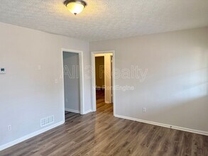 88 Church St in Mcdonough, GA - Building Photo - Building Photo