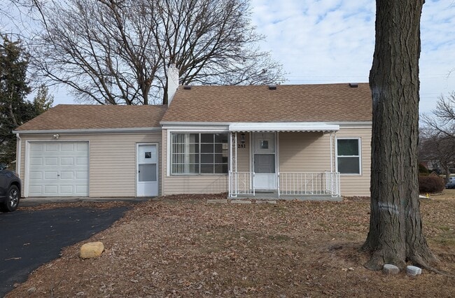 property at 281 E North End Ave