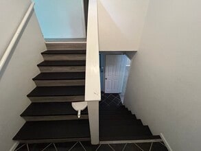 2725 Ponderosa Dr in Lawrence, KS - Foto de edificio - Building Photo