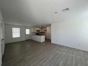 7314 Silos Rdg in San Antonio, TX - Building Photo - Building Photo