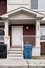 241-241 Silkstone Rd W in Lethbridge, AB - Building Photo - Building Photo