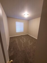 436 Shade Tree Ln-Unit -1 in Farmington, MO - Building Photo - Building Photo
