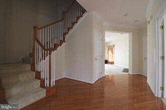 42576 Legacy Park Dr in Ashburn, VA - Building Photo - Building Photo