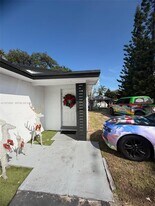 331 NW 39th Ave in Plantation, FL - Building Photo