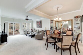 43609 White Cap Terrace in Chantilly, VA - Building Photo - Building Photo