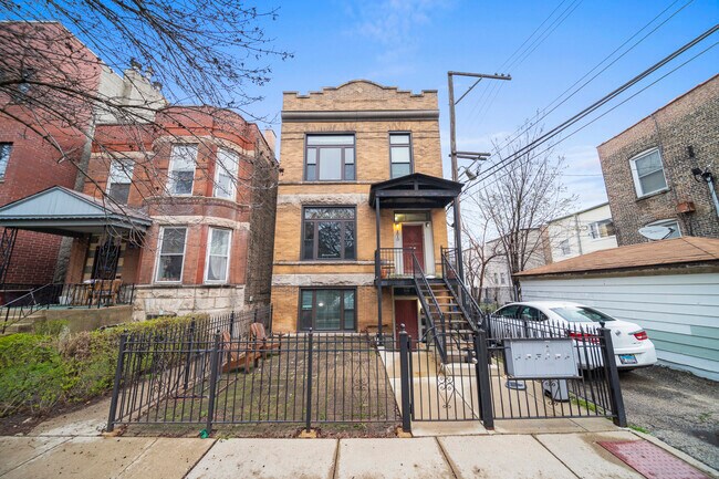 property at 2610 W Rice St