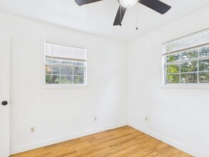 108 Beverly Dr in Fredericksburg, TX - Building Photo - Building Photo