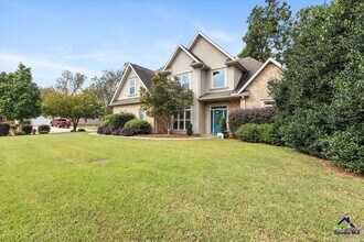 300 Cheshire Dr in Warner Robins, GA - Building Photo - Building Photo