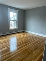 533 3rd Ave, Unit 2 in West Haven, CT - Building Photo