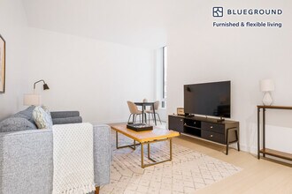 390 Harrison Ave, Unit FL8-ID1061 in Boston, MA - Building Photo - Building Photo