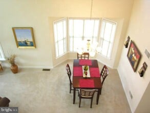 4255 Roth Farm Village Cir in Mechanicsburg, PA - Foto de edificio - Building Photo