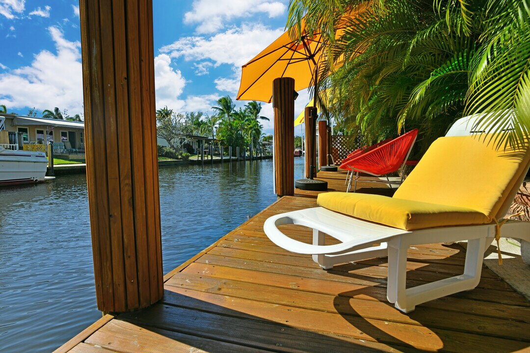 PR 02 in Dania Beach, FL - Building Photo