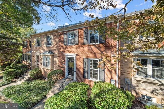 10276 Arizona Cir in Bethesda, MD - Building Photo - Building Photo