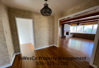 301 W Tycksen Dr in Farmington, NM - Building Photo - Building Photo