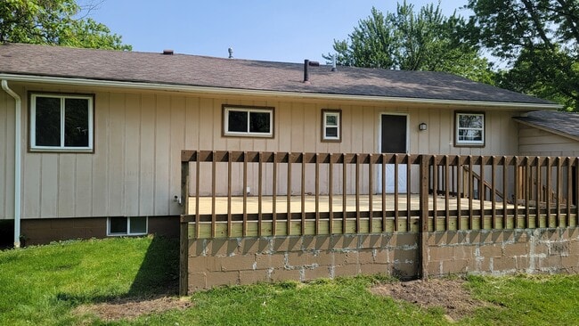 1804 Ronald Rd, Unit Front in Akron, OH - Building Photo - Building Photo
