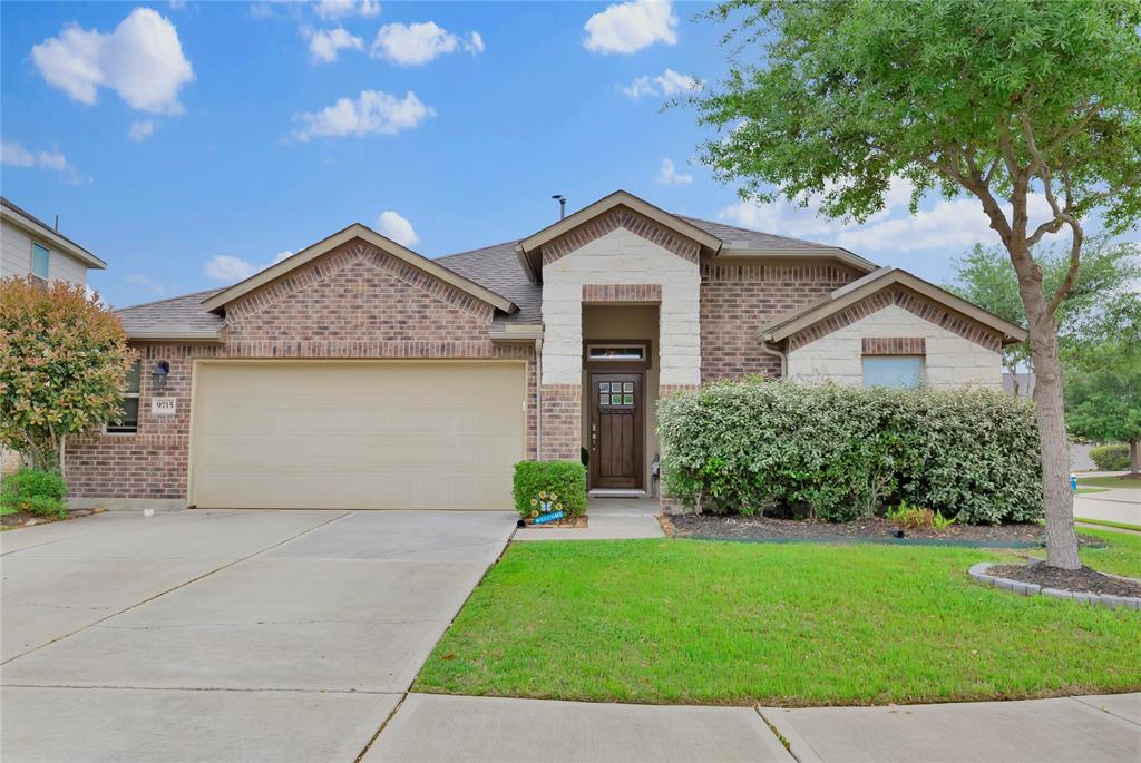 9715 Messina Crest Ct in Richmond, TX - Building Photo