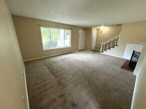 1402 N Brook Ct in Ellensburg, WA - Building Photo - Building Photo