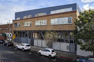 116 S Hewitt St in Los Angeles, CA - Building Photo - Primary Photo