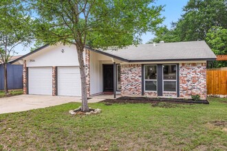 2506 Carlow Dr in Austin, TX - Building Photo - Building Photo