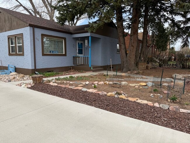 420 S 19th St in Laramie, WY - Foto de edificio - Building Photo