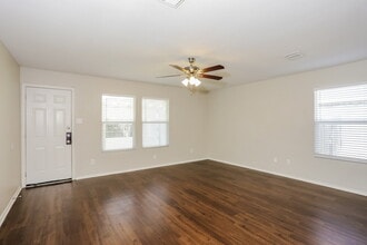 9108 Penny Ln in Fort Worth, TX - Foto de edificio - Building Photo