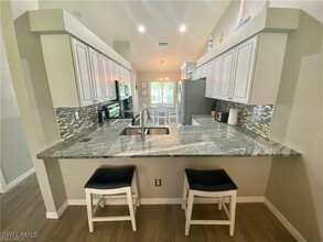 20751 Country Creek Dr in Estero, FL - Foto de edificio - Building Photo