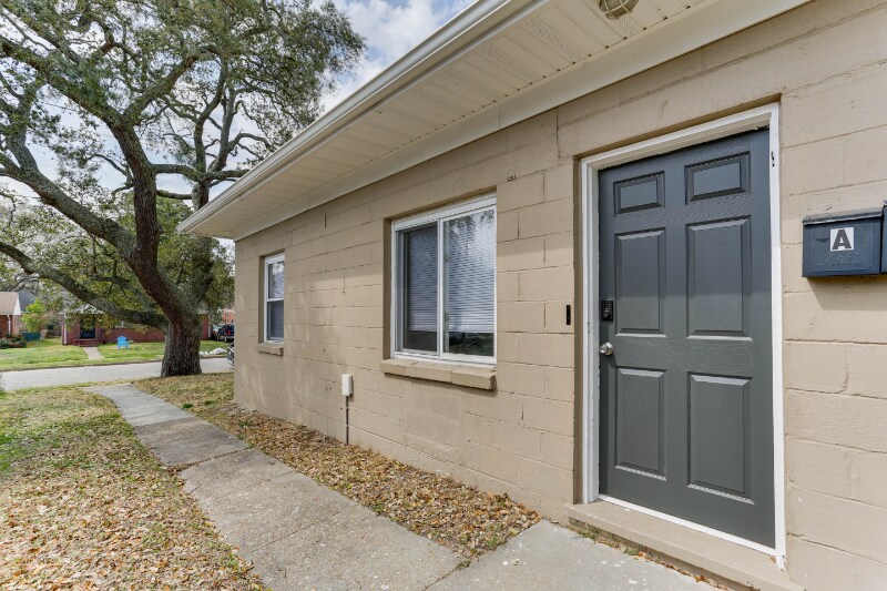 1324 Hillside Ave in Norfolk, VA - Building Photo