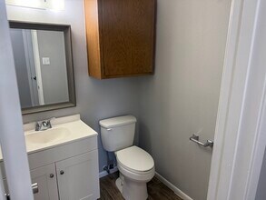 2819 Longmire Dr in College Station, TX - Building Photo - Building Photo