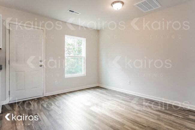 108 Arthur Ct in Castle Hayne, NC - Building Photo - Building Photo