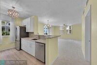 2421 NE 65th St in Fort Lauderdale, FL - Building Photo - Building Photo