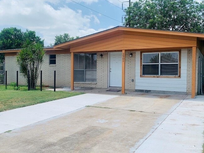 property at 9 Tamarack Ave