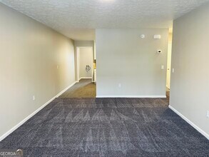 1075 Eastview Rd NE in Conyers, GA - Building Photo - Building Photo