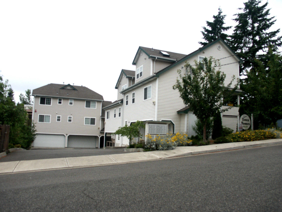 Burien Townhomes in Burien, WA - Foto de edificio