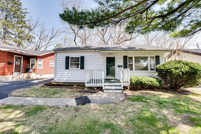 property at 1416 N Main St
