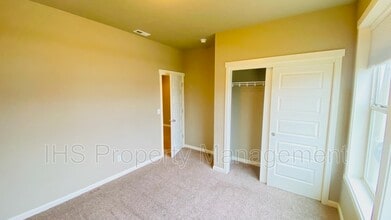 3907 Charleston Ln in Pasco, WA - Building Photo - Building Photo