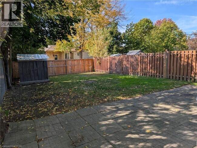 4933 Kentucky Ct in Niagara Falls, ON - Building Photo - Building Photo
