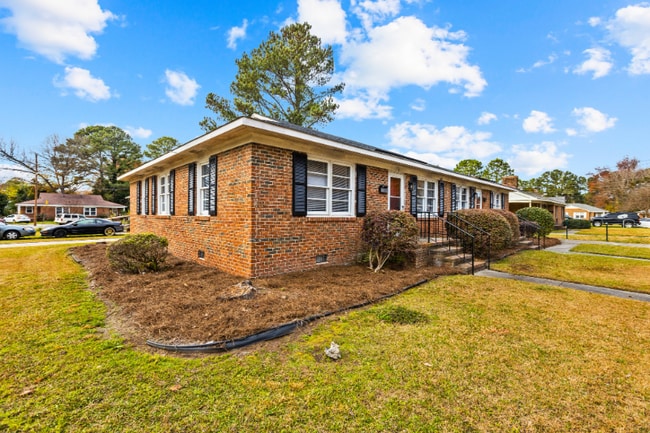 105 N Meade St in Greenville, NC - Building Photo - Building Photo