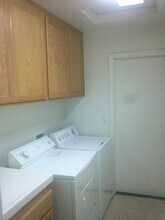 2310 Signal Ave in Santa Maria, CA - Building Photo - Building Photo