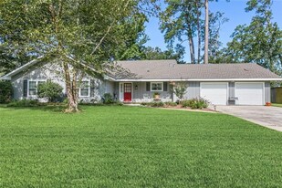 624 Barbara Pl in Mandeville, LA - Building Photo