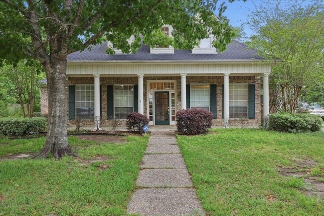 property at 4 Twin Cir Dr