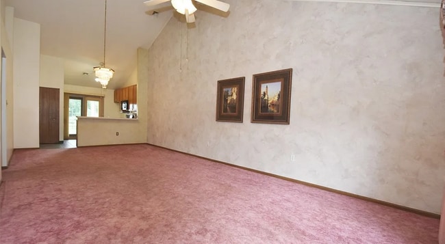property at 1408 Greenbriar Ct