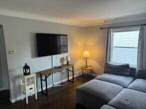 23072 Lilac St in Farmington, MI - Building Photo - Building Photo