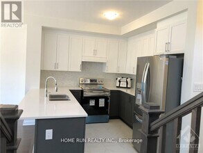 168 Namaste Walk in Ottawa, ON - Building Photo - Building Photo