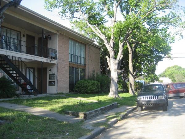 6215 Fondren Rd in Houston, TX - Building Photo